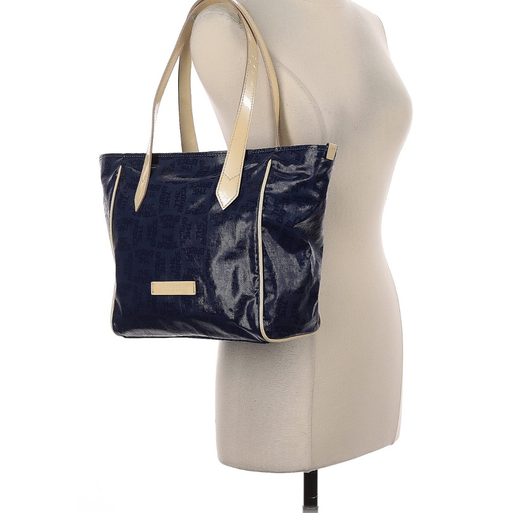 Chic Navy Tote with Cream Details - Picture 3 of 3